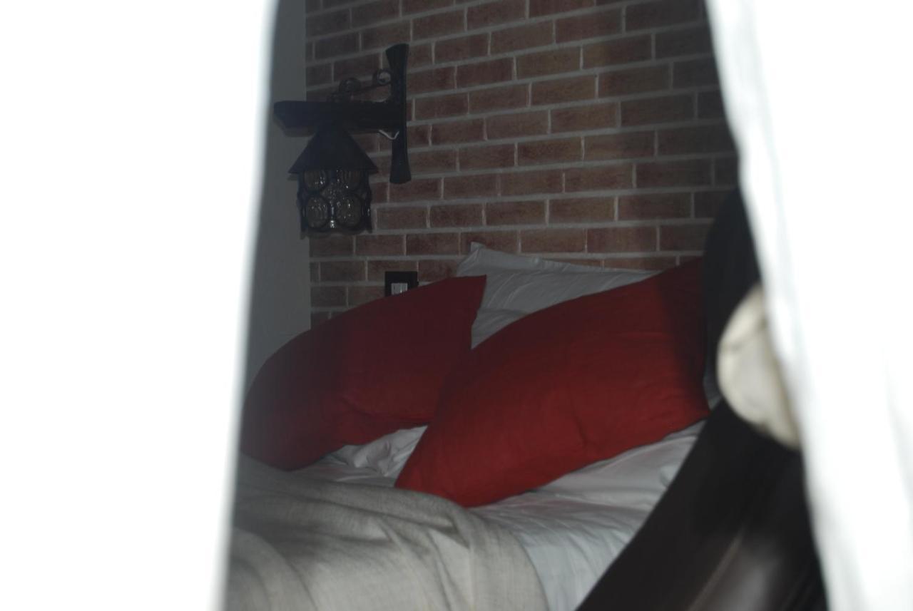 Bed and Breakfast Domus Florio - Humanitas Rozzano Pieve Emanuele Zewnętrze zdjęcie