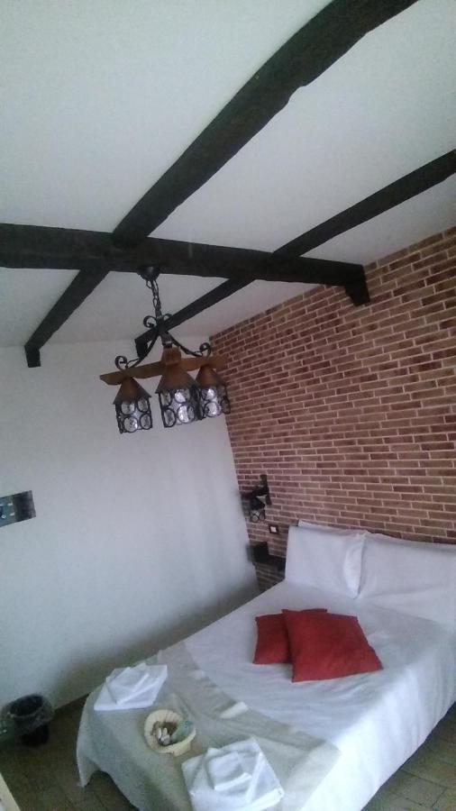 Bed and Breakfast Domus Florio - Humanitas Rozzano Pieve Emanuele Zewnętrze zdjęcie