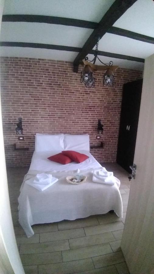 Bed and Breakfast Domus Florio - Humanitas Rozzano Pieve Emanuele Zewnętrze zdjęcie